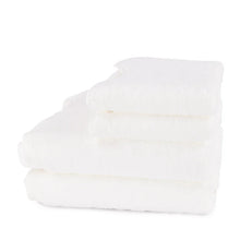 Classic Amelia Scalloped Bath Towels Bundle