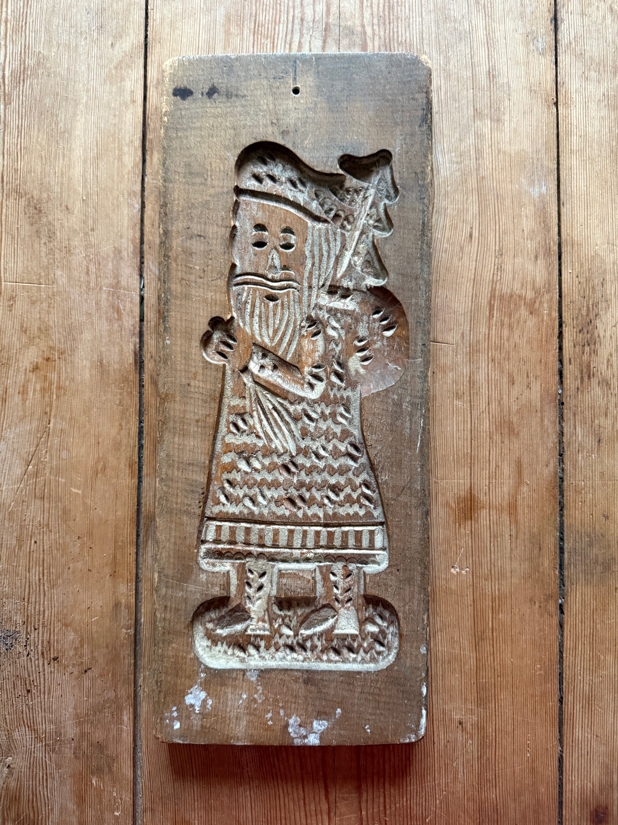Early 20th-Century Boulangerie Cookie Mold — Father Christmas in Flowing Robes