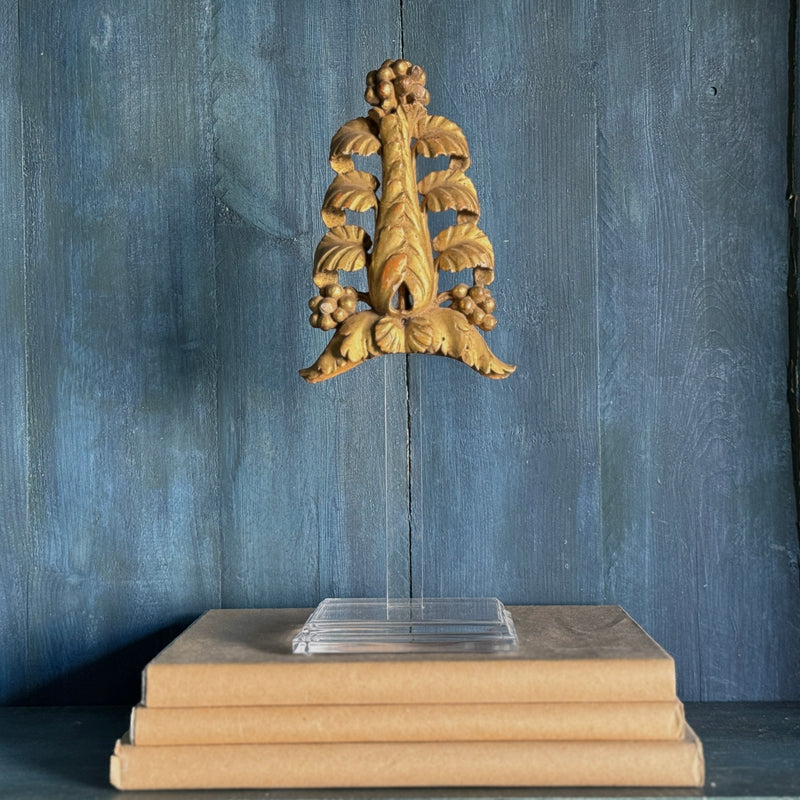 Antique Italian Giltwood Fragment