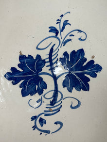 Grouping of 5 19th century plates from Puglia, Italy