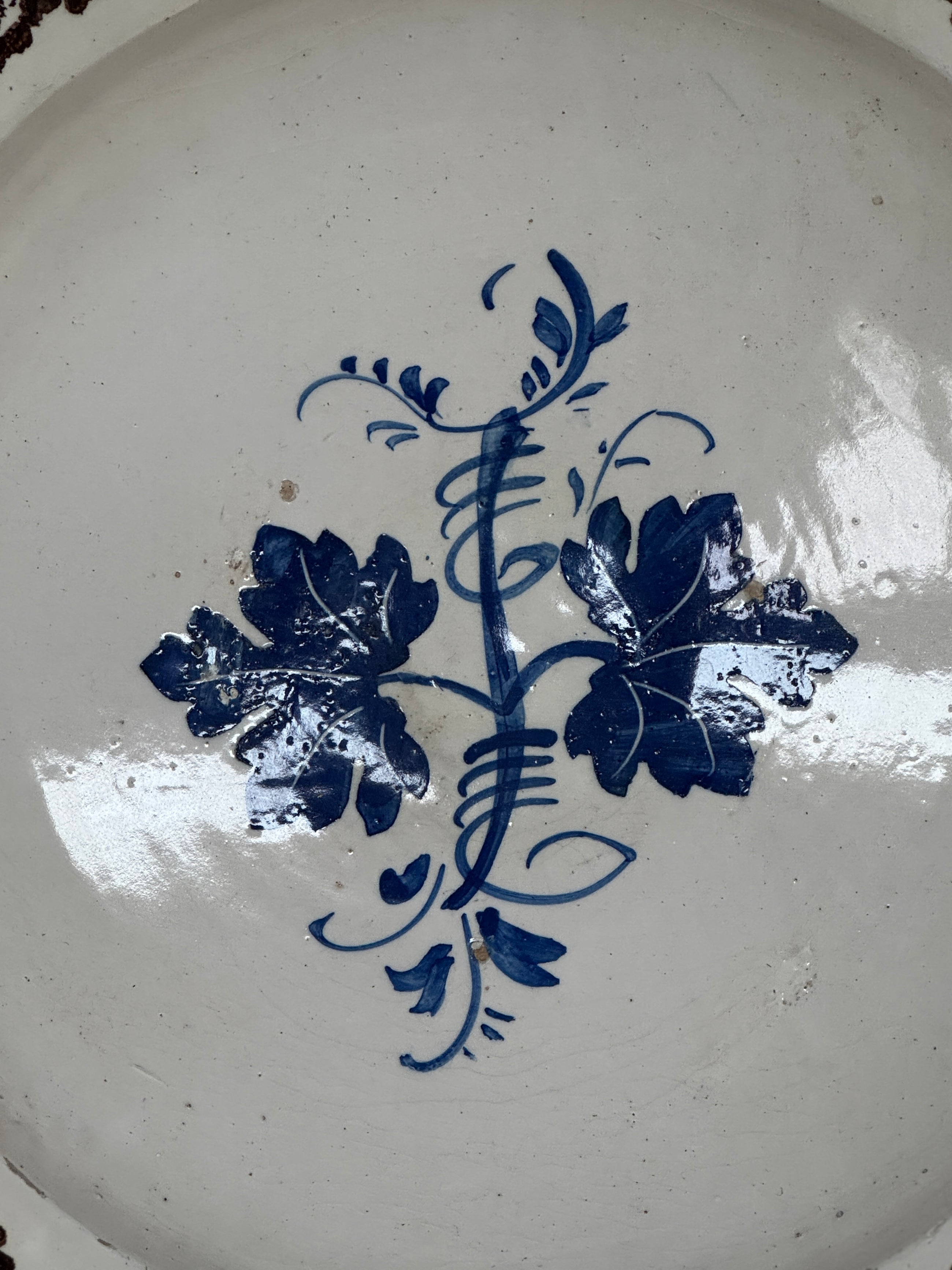 Grouping of 5 19th century plates from Puglia, Italy