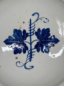 Grouping of 5 19th century plates from Puglia, Italy