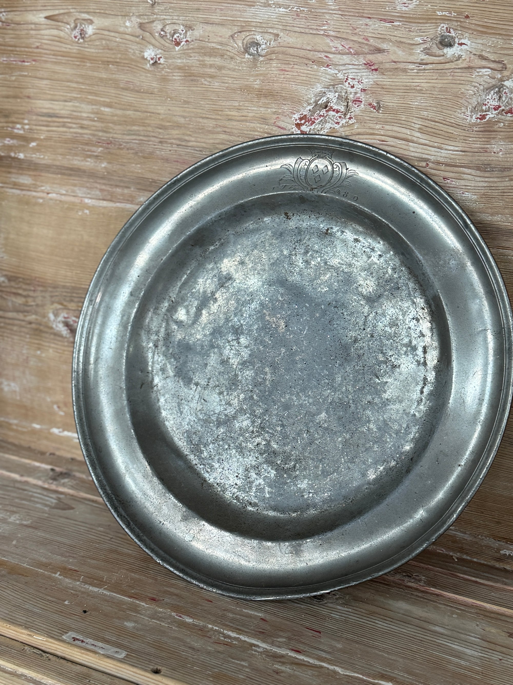 Antique Pewter Charger Plate, Plays de Loire - XL