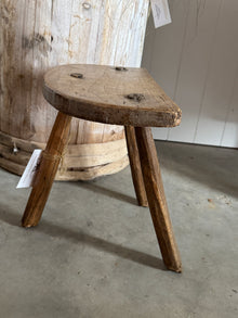 1920 Auvergne Work Stool