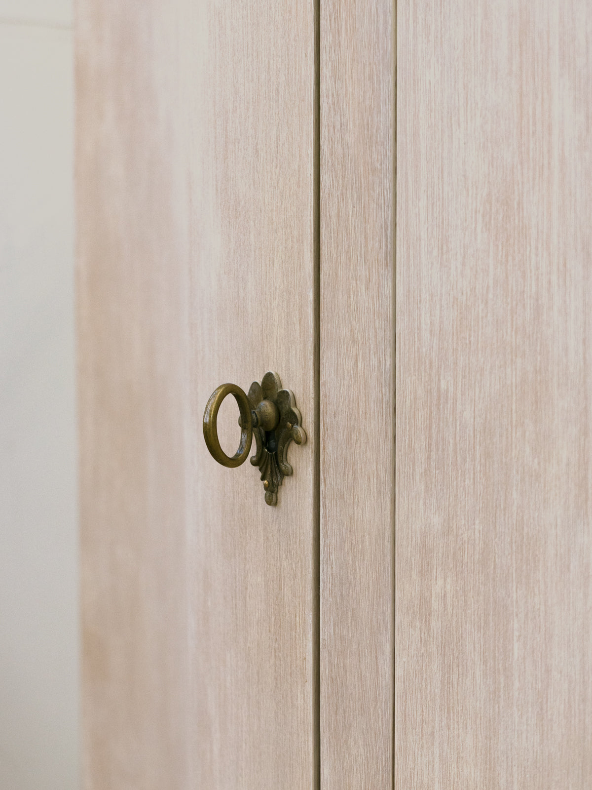 Eloquence Grace Sideboard