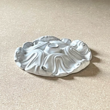 Pivoine Taper Thin Candle Holder